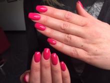 Roze gelnagels